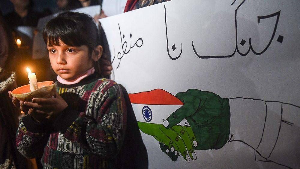 Oracin, Paz, y ayuno: los jvenes piden paz entre India y Pakistn