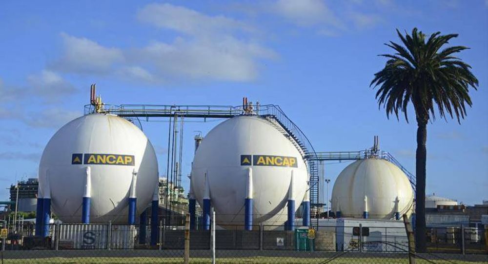 URUGUAY: Sindicato de ANCAP denuncia intenci�n del Directorio de cerrar Plantas de Refinaci�n