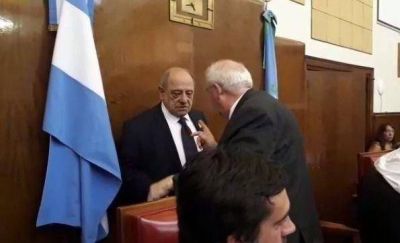 Los ecos de la derrota, �tendr� que poner el gancho? y licitaci�n rara