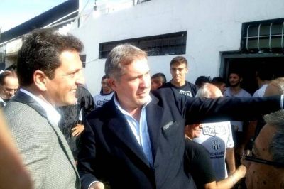 Sorpresa en el massismo ante llamado de unidad de La C�mpora y opci�n de una �gran PASO�