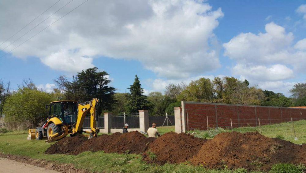 Obras Sanitarias ejecuta ampliaci�n de red de agua y cloacas