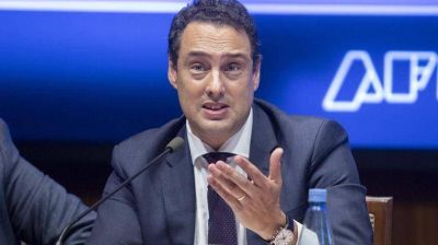 La AFIP pide a bancos y sociedades de Bolsa informaci�n sobre plazos fijos, bonos y acciones