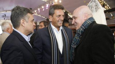 Tras la invitaci�n del PJ, Massa no critic� a los K y habl�  de 