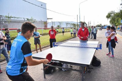 Ariel Sujarchuk inaugur� el nuevo Corredor aer�bico de la calle Sarmiento