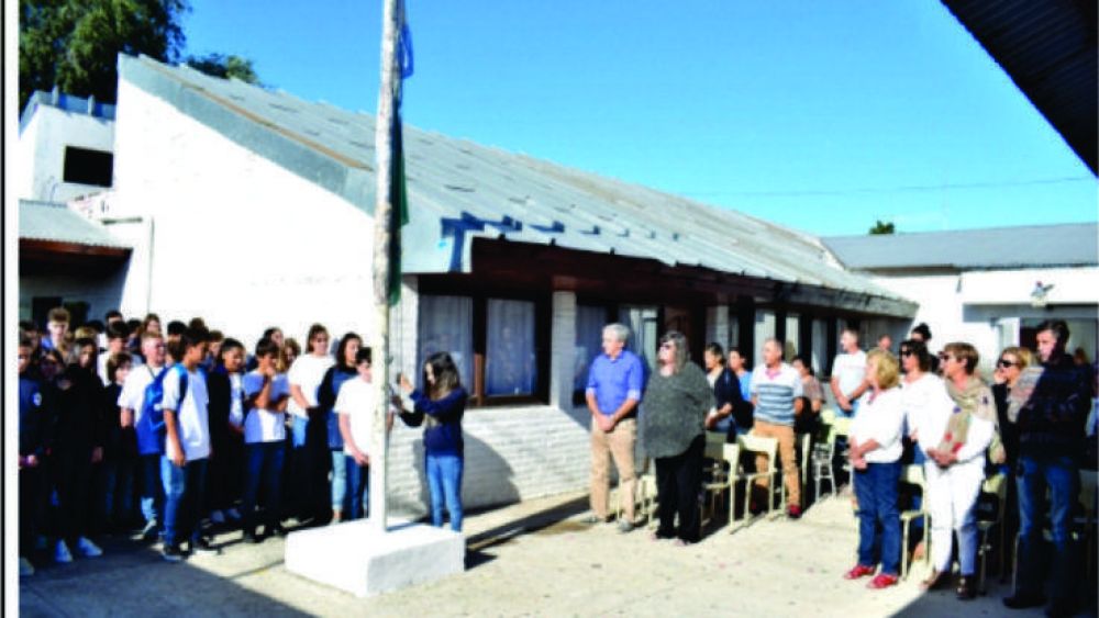 El Intendente comparti el inicio de clases en la Secundaria Municipal