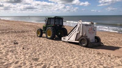 Realizan la limpieza de final de temporada en las playas p�blicas