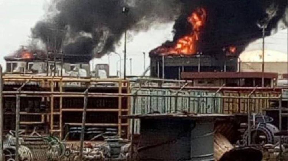 Explotaron dos tanques de almacenaje de diluyente en una planta petrolera en Venezuela