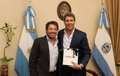 U�ac recibi� a un reconocido empresario de la moda que vino a dar una conferencia