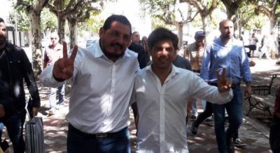 Unidad lejana, se viene la PASO: dirigente K le camina el distrito a intendente PJ