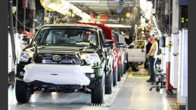 YPF y Toyota avanzan con planes de energ�as renovables