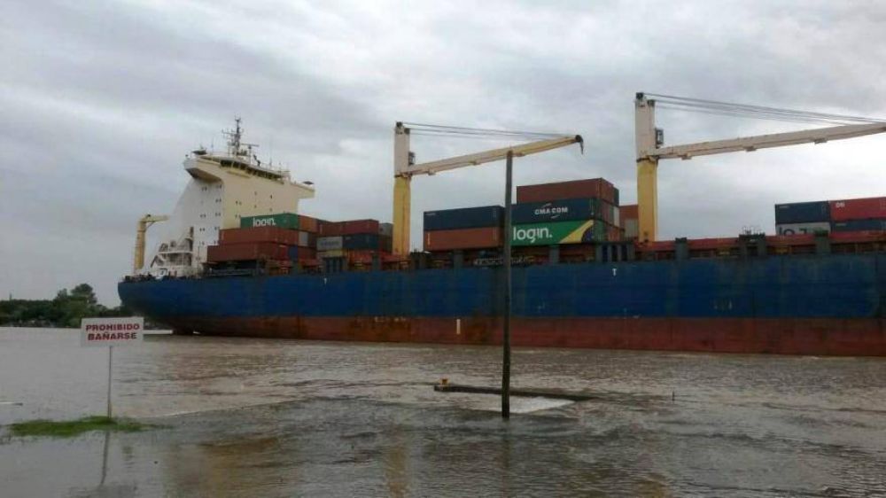 Puesta en escena: El buque Rita lleg al Puerto La Plata, pero los containers estaban vacos