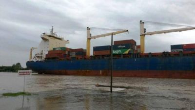 Puesta en escena: El buque Rita lleg� al Puerto La Plata, pero los containers estaban vac�os