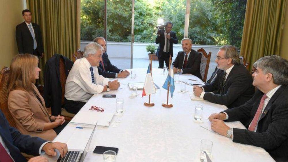 Argentina y Chile buscan aumentar el comercio de gas