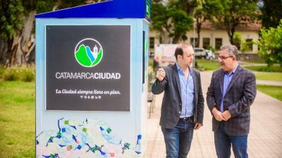 M�quina recicladora entrega descuentos en comercios a cambio de residuos