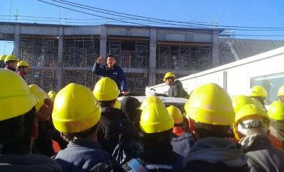 L�Amal�: trabajadores de paro por conflicto de pagos