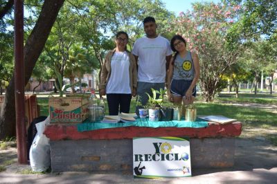 Reciclaje de residuos en la plaza Ciudad del Ni�o