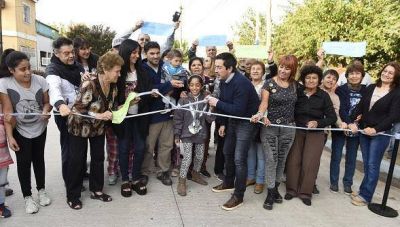 Nardini inaugur� nuevo pavimento en Villa de Mayo