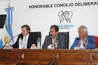 Fue escandalosa la apertura de sesiones