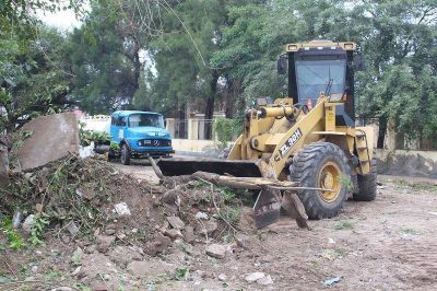 Realizaron un operativo integral de limpieza en el barrio Jorge Newbery