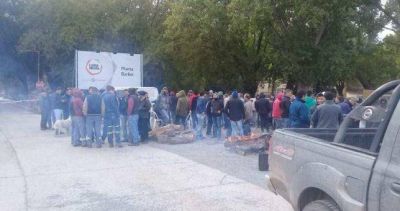 La par�lisis de la construcci�n se empieza a sentir con despidos en Loma Negra