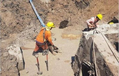 Una falla en el acueducto deja con poca agua al interior
