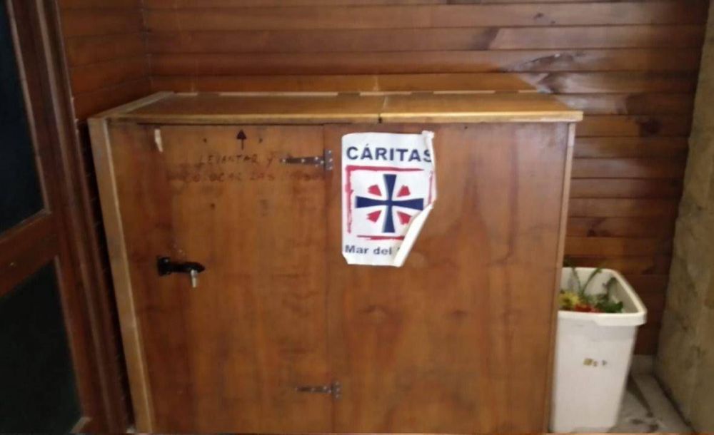 Entraron a la iglesia, robaron las donaciones y escaparon caminando