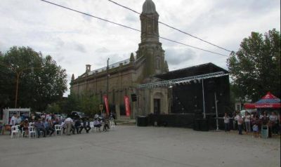 La comunidad de Juan N. Fern�ndez se prepara para el aniversario 110�