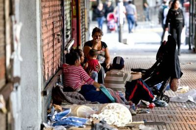 Se duplic� la indigencia en la Ciudad de Buenos Aires