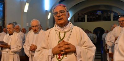La Iglesia est� �hondamente preocupada� y advierte: �Hay un s�ntoma de depresi�n en el pa�s�