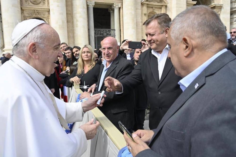El Papa Franciso recibi a Secretarios Generales de gremios aeronuticos: Sigan en los cielos pero con los pies en la tierra