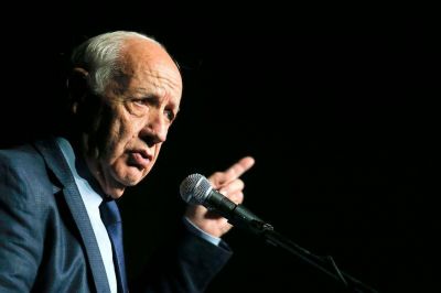 Lavagna quiere incluir a la Iglesia en un pacto econ�mico y social