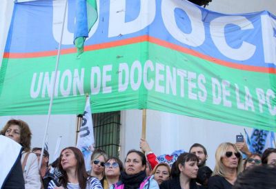 D�a D: gremios docentes debaten la propuesta del gobierno, aunque la mayor�a la rechaza