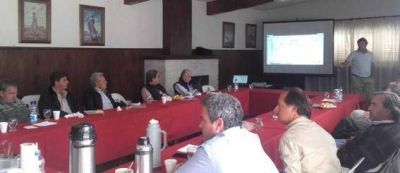 Mesa de Agua: preocupa el manejo de los canales clandestinos
