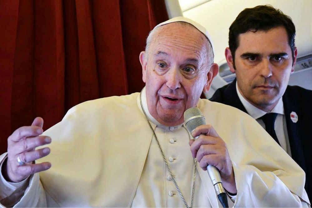 De los desaparecidos a los gays, el Papa habl de todo en una entrevista