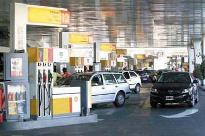 Un repaso para el infarto: los precios de las naftas en los surtidores