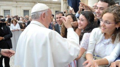 Papa. Carta Cristo Vive a j�venes: corran m�s r�pido que los lentos y temerosos