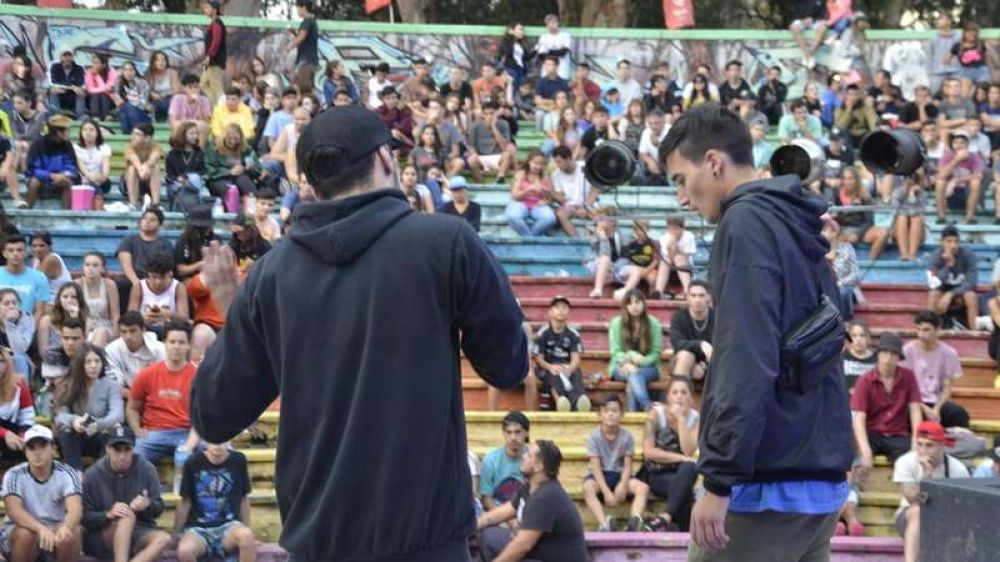 Con buen clima, familias y mate en el Parque, KOliseo inici� la Liga 2019