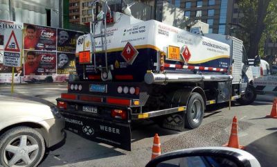 Expendedores bonaerenses en alerta contra el Delivery de naftas