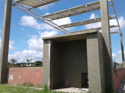 Piden la reposici�n de los paneles solares en el parque Hip�dromo