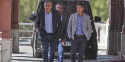 La UCR tambi�n quiere discutir con la Casa Rosada sobre el rumbo econ�mico