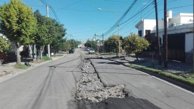 Vecinos reclaman por problemas en la red de cloacas y agua potable