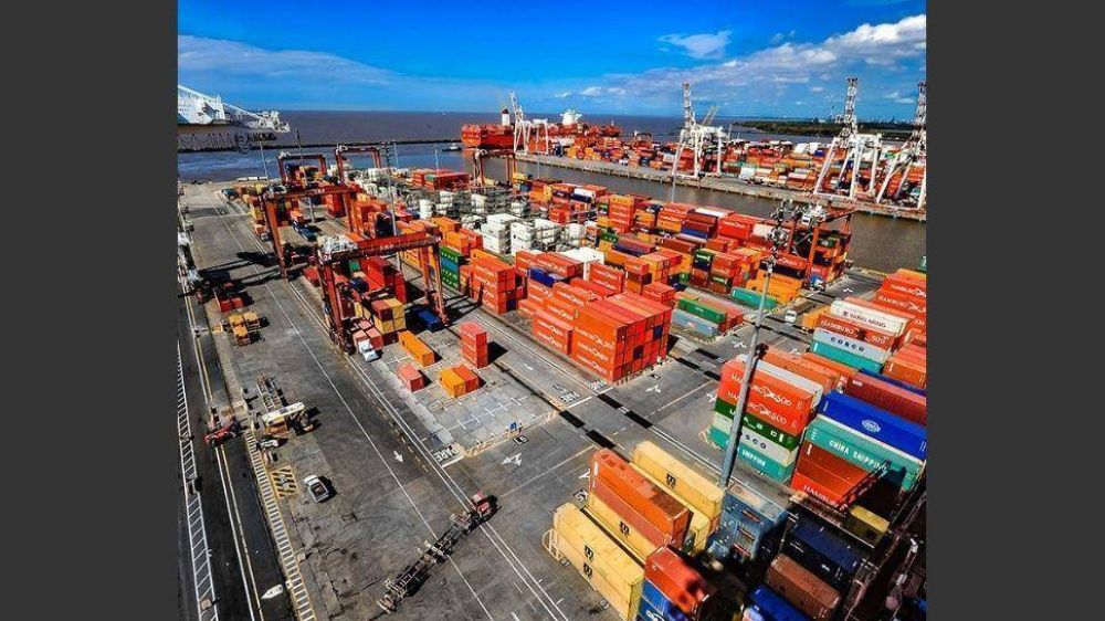 Crece el movimiento de contenedores en los puertos de Buenos Aires