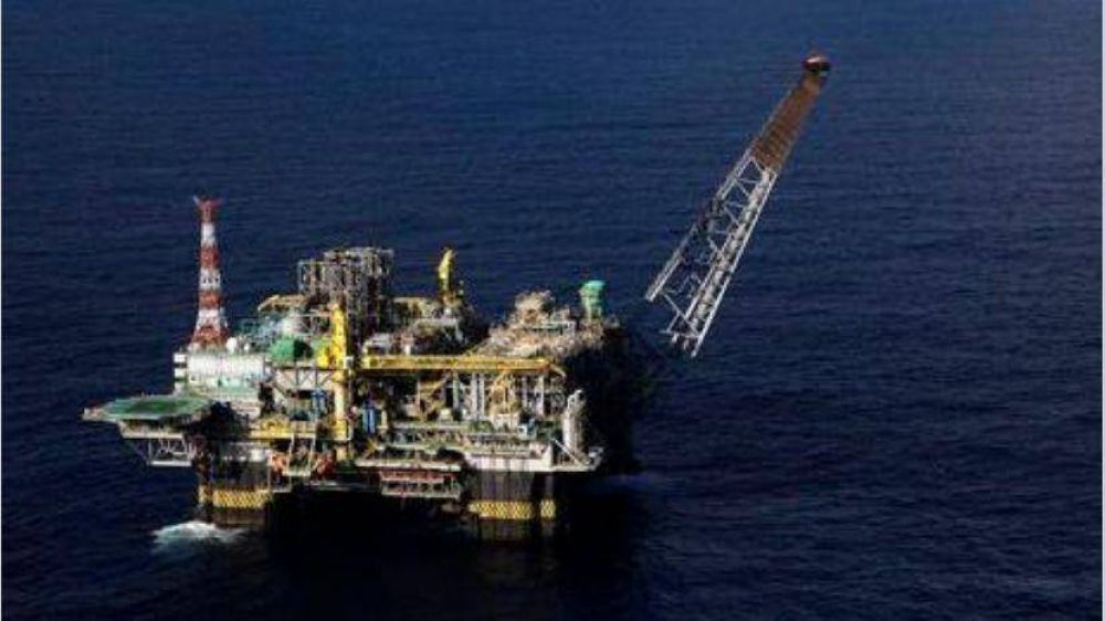 Abren en dos semanas ofertas de 15 petroleras para explorar el Mar Argentino