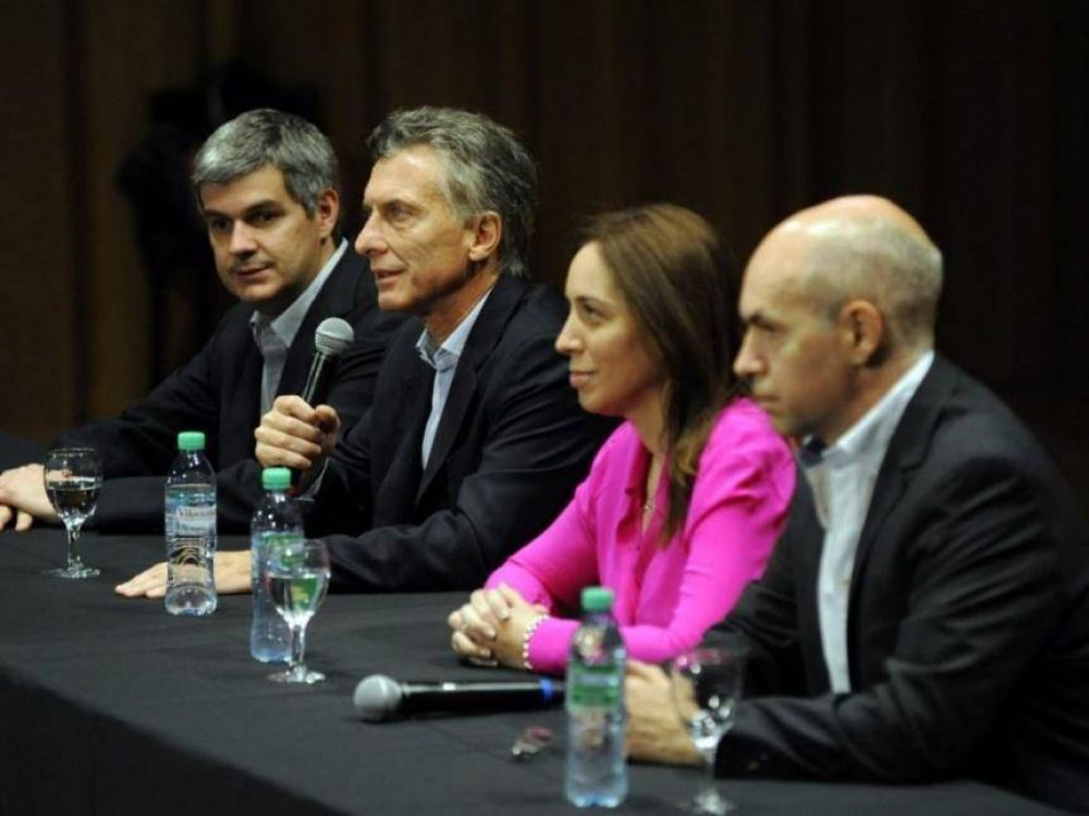 En la previa electoral, el Gobierno prepara un paquete anticrisis para repuntar su imagen