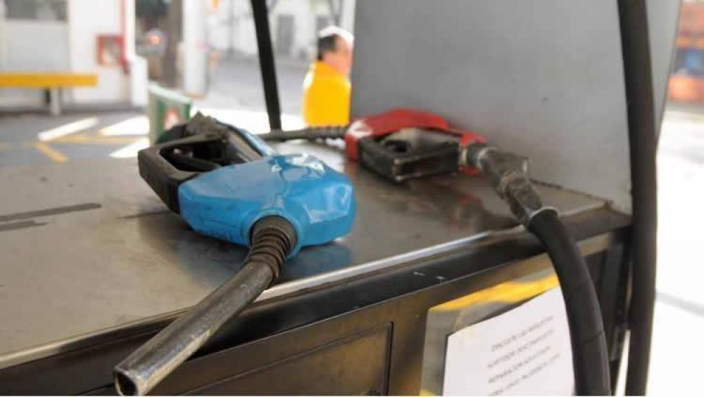 Estaciones de Servicio denuncian que algunas compa��as comenzaron a aplicar cupos al suministro de gasoil