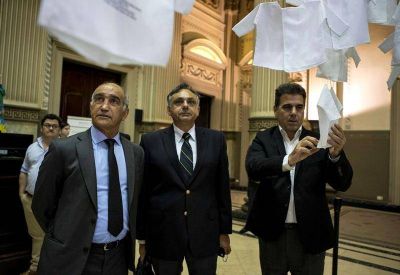 Analizan una iniciativa de Franco Bagnato en favor de gente que busca gente