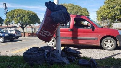 La basura en Del Valle y Saenz Pe�a cumple un mes sin recolecci�n