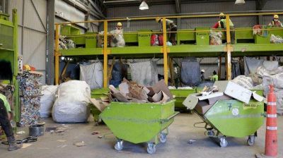 Les abren las puertas a los recicladores