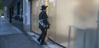 Alarma por agresi�n a fieles jud�os en la puerta de un templo