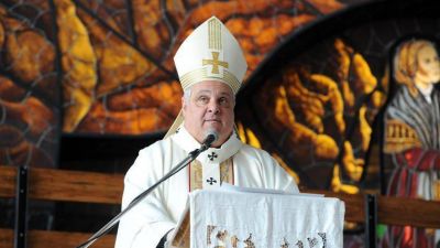 Sigue la pol�mica con el Arzobispado por el Cristo Orante